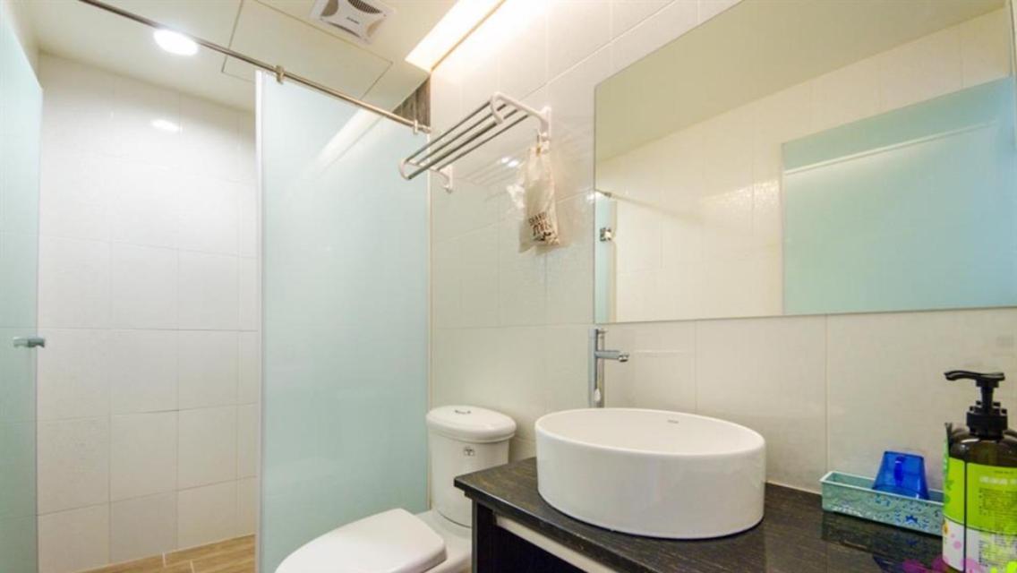 小黑琵416輕旅 Little Happy Hostel Tainan Luaran gambar