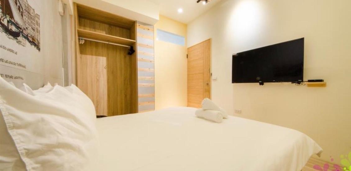 小黑琵416輕旅 Little Happy Hostel Tainan Luaran gambar